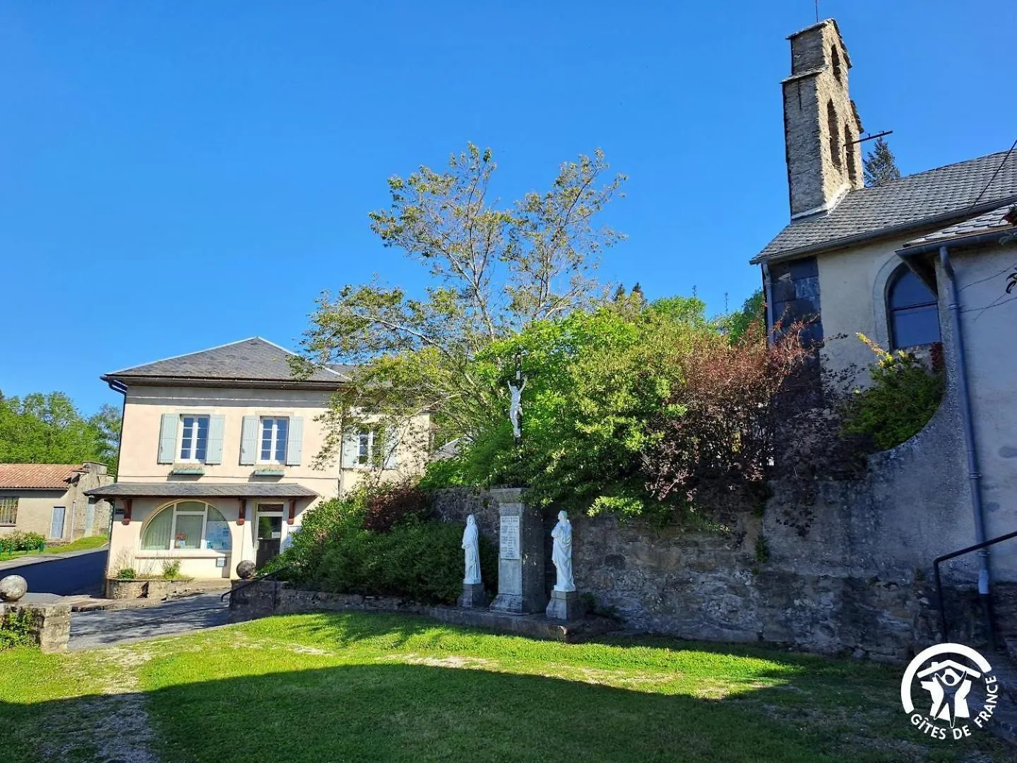 Gite Communal Le Vintrou 2 펜션
